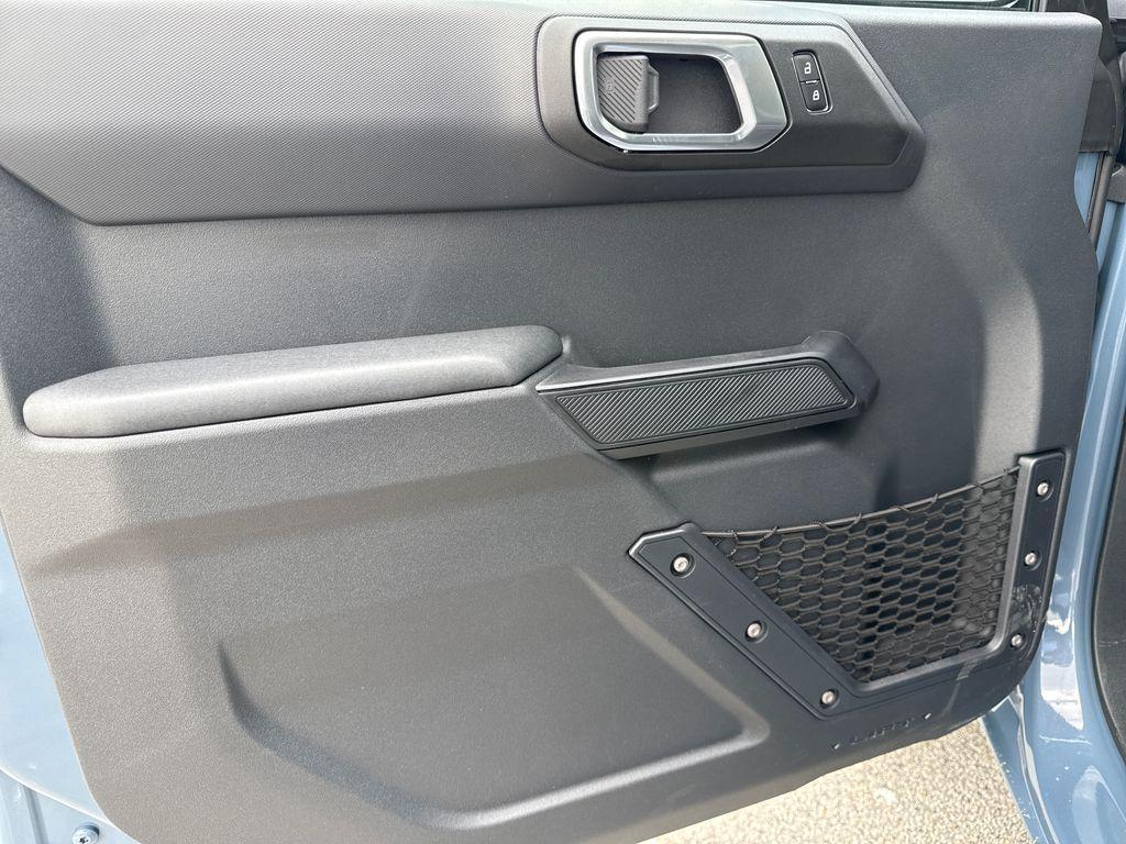 new 2025 Ford Bronco car, priced at $47,318