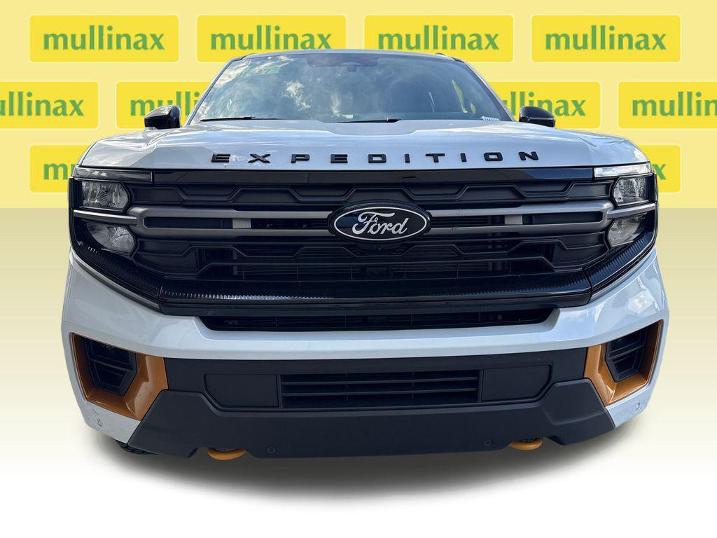 new 2025 Ford Expedition car, priced at $80,437