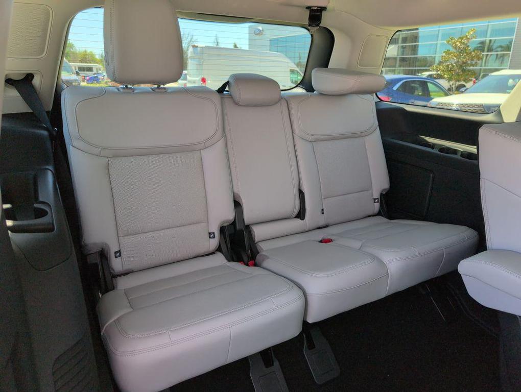 new 2026 Ford Expedition car, priced at $75,434