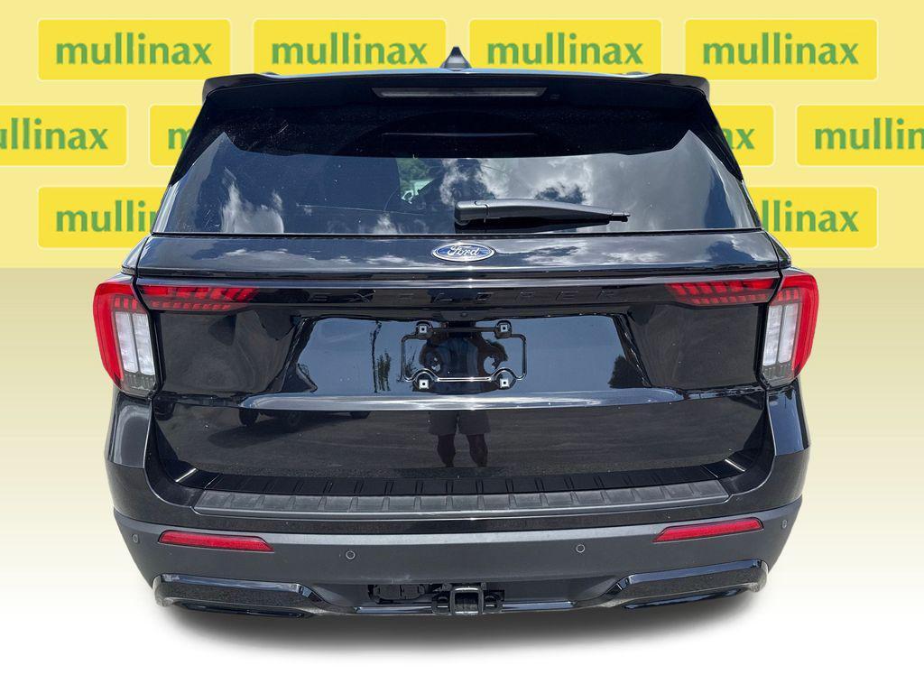 new 2025 Ford Explorer car, priced at $41,178