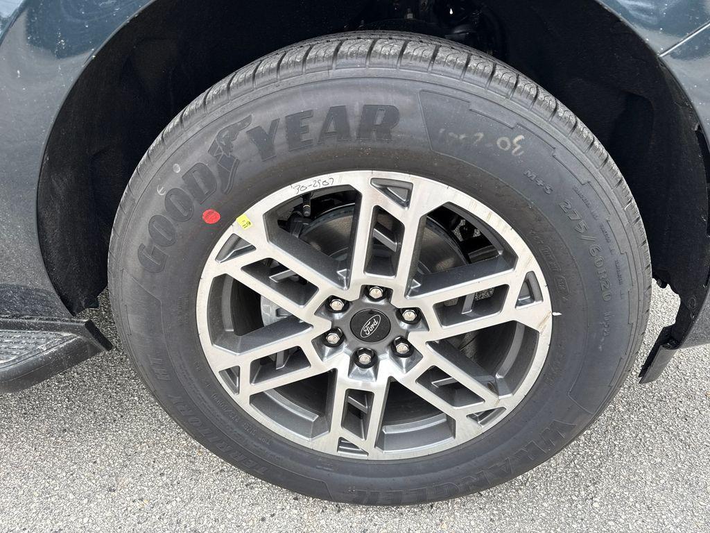 new 2026 Ford Expedition Max car, priced at $66,716