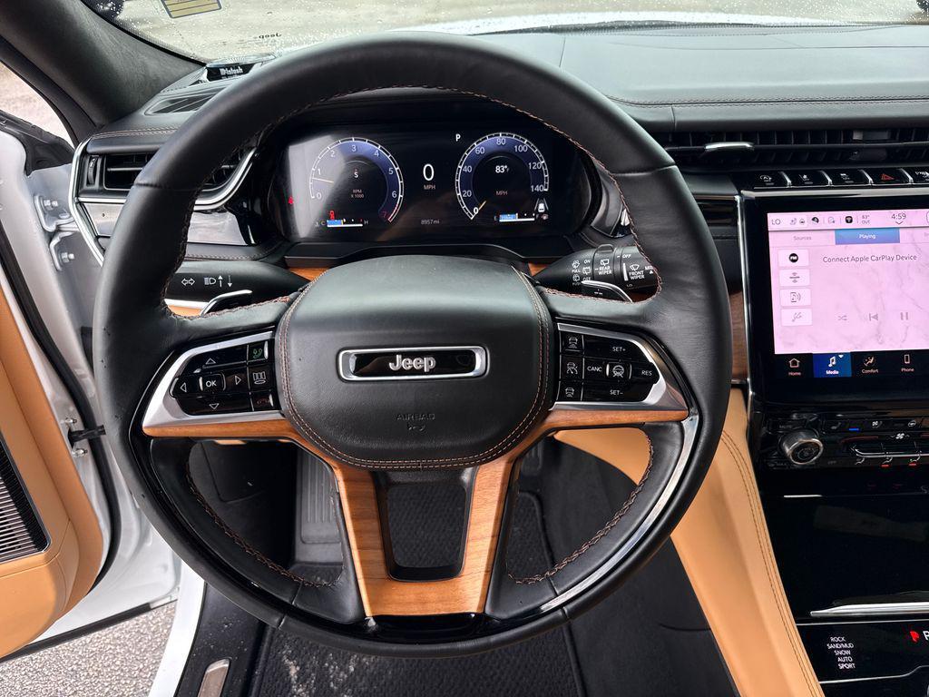 used 2025 Jeep Grand Cherokee car, priced at $51,900