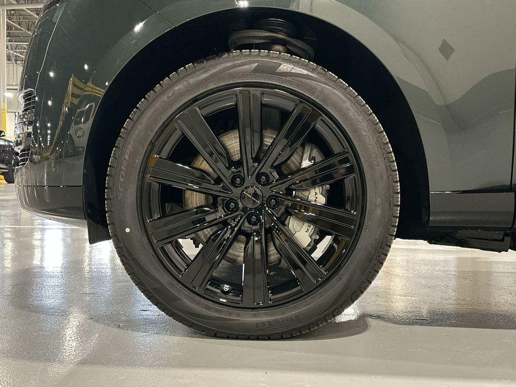 new 2026 Land Rover Range Rover car, priced at $138,365