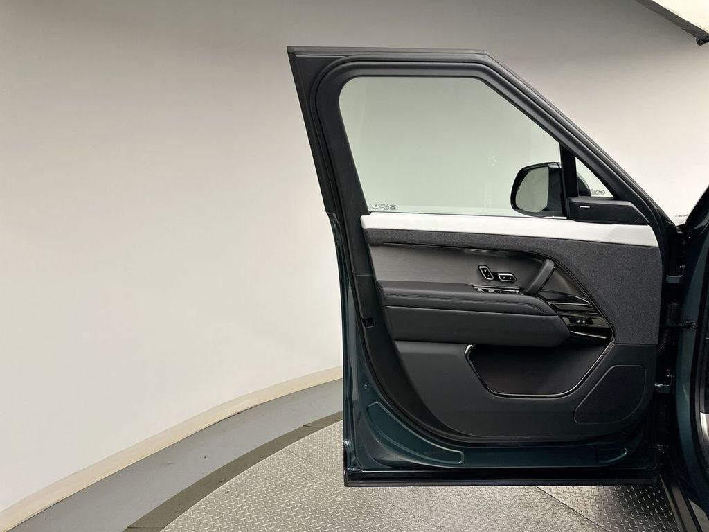 new 2026 Land Rover Range Rover Sport car, priced at $105,435