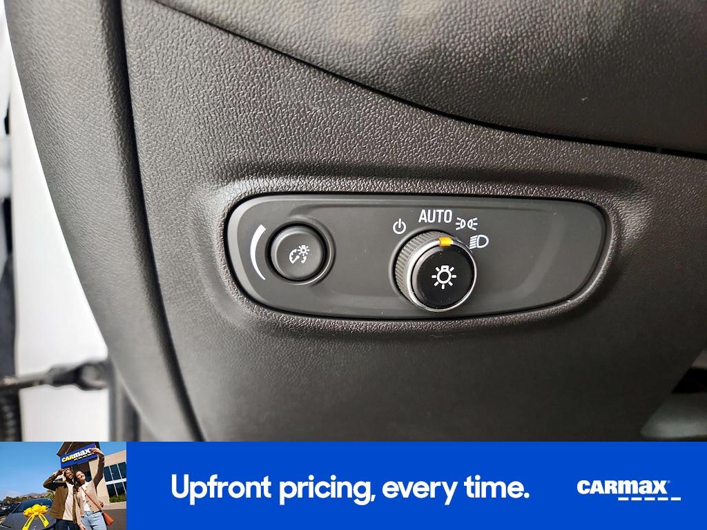 used 2023 Chevrolet Equinox car, priced at $22,998