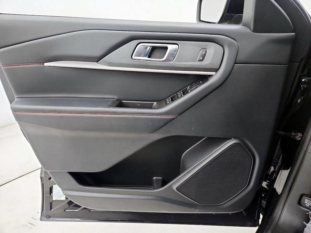 used 2025 Ford Explorer car, priced at $36,998