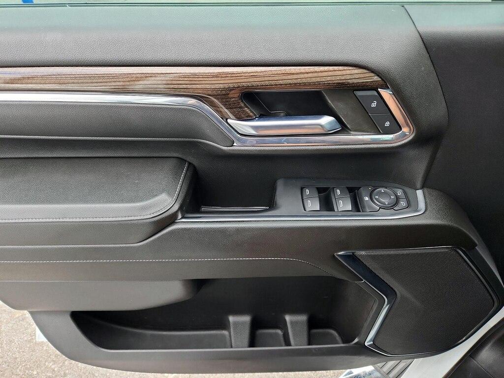 used 2024 Chevrolet Silverado 2500 car, priced at $44,998