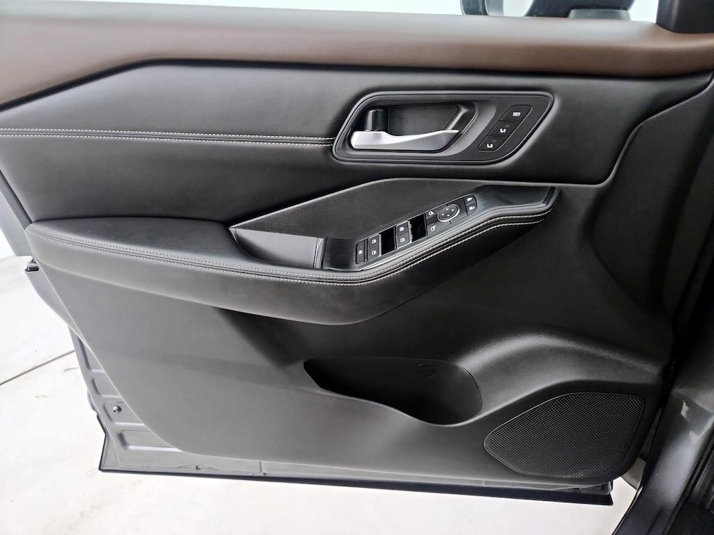 used 2023 Nissan Rogue car, priced at $24,998