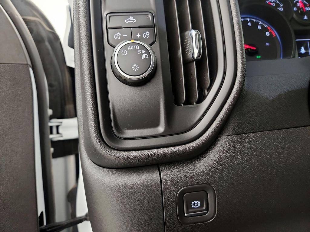 used 2024 Chevrolet Silverado 1500 car, priced at $32,998