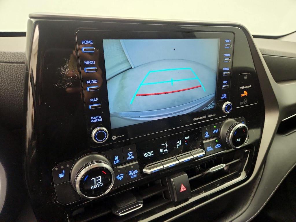 used 2022 Toyota Highlander car, priced at $35,998