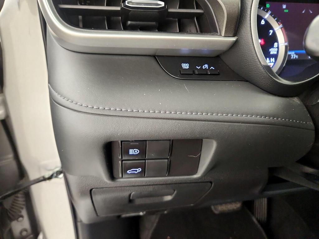 used 2022 Toyota Highlander car, priced at $35,998