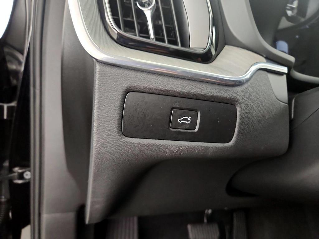 used 2025 Volvo XC60 car, priced at $33,998