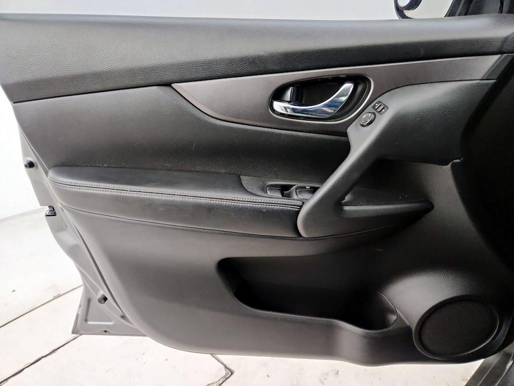 used 2016 Nissan Rogue car, priced at $12,998