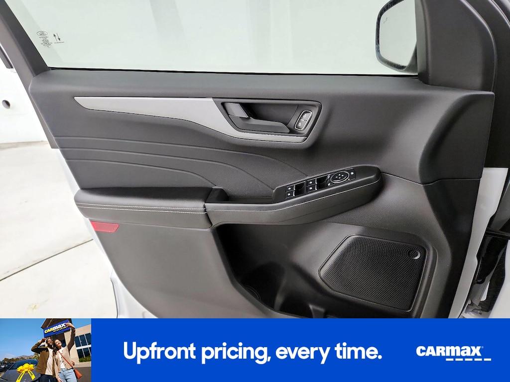 used 2023 Ford Escape car, priced at $20,998