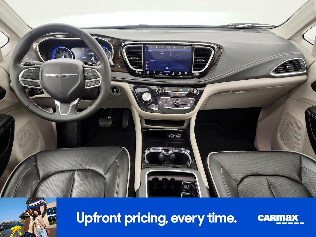 used 2023 Chrysler Pacifica car, priced at $30,998