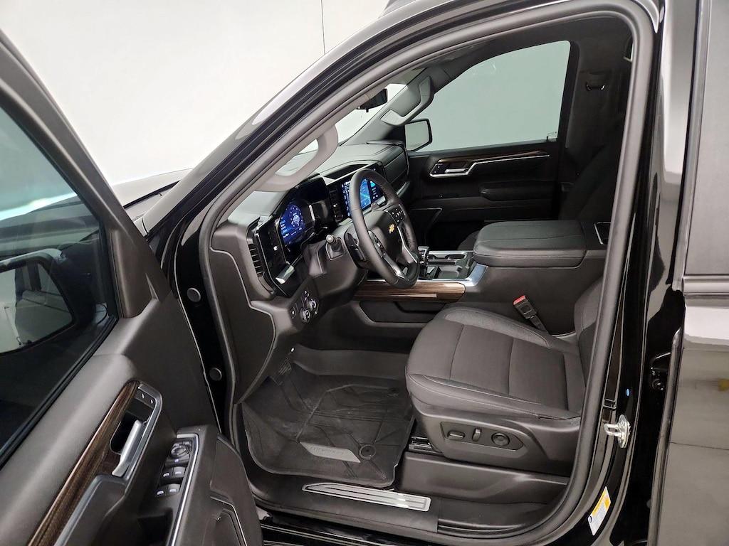 used 2025 Chevrolet Silverado 1500 car, priced at $41,998