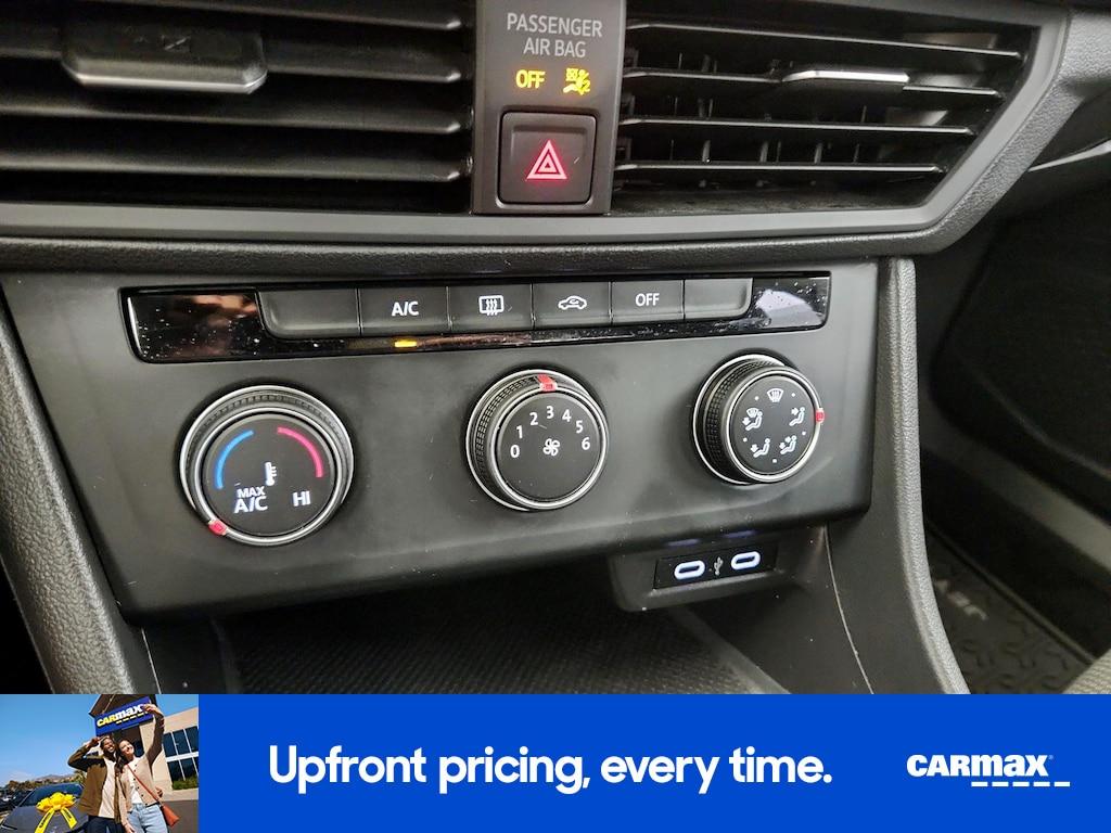 used 2021 Volkswagen Jetta car, priced at $20,998