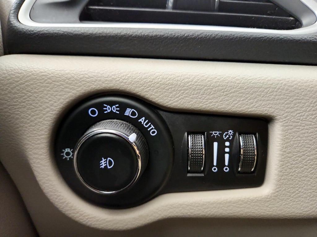 used 2023 Chrysler Pacifica car, priced at $23,998