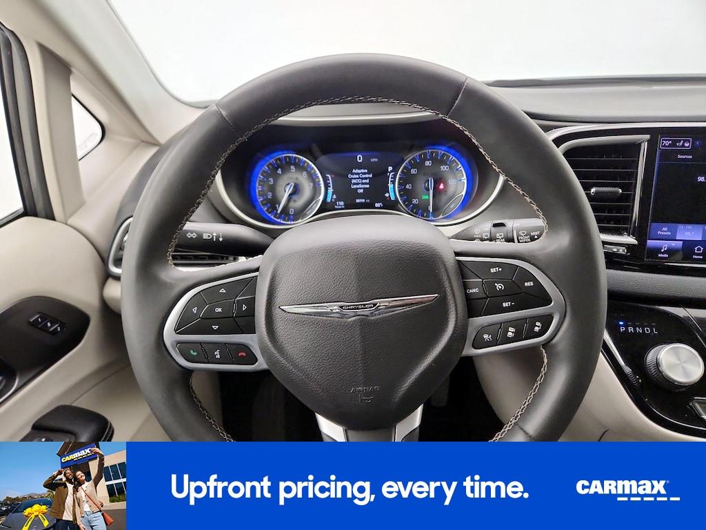 used 2023 Chrysler Pacifica car, priced at $23,998