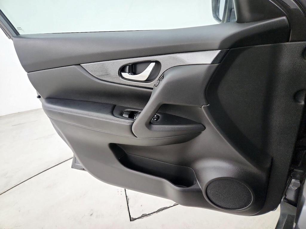 used 2014 Nissan Rogue car, priced at $14,998