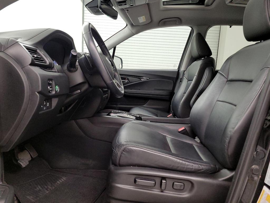 used 2021 Honda Pilot car, priced at $30,998