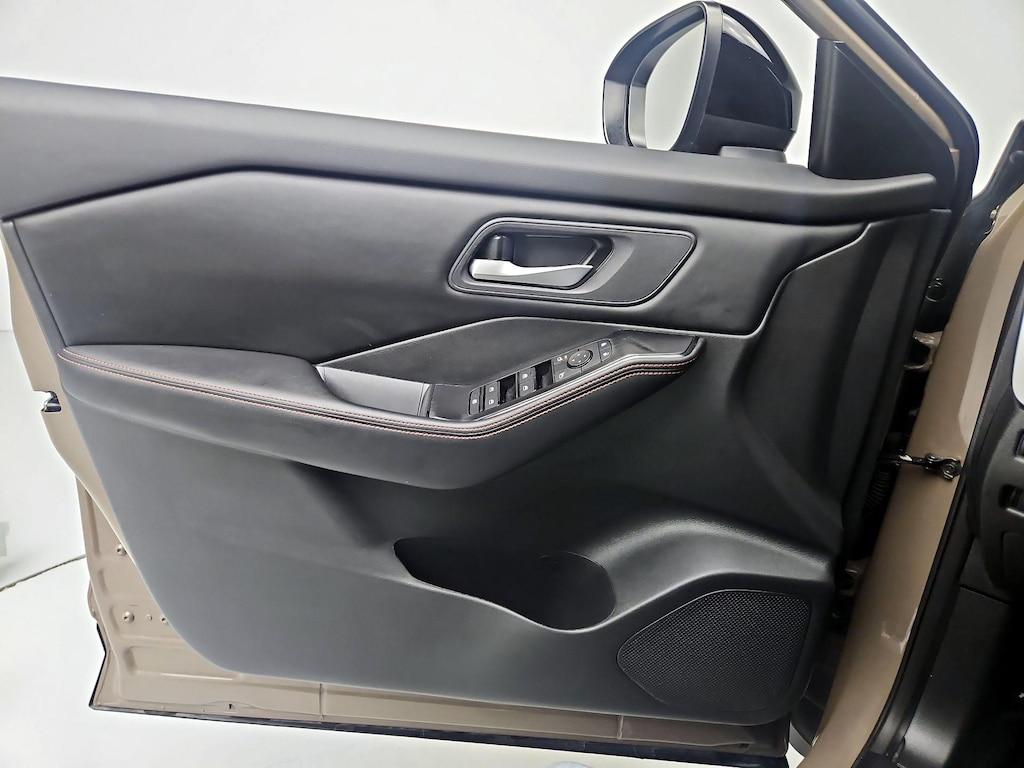 used 2025 Nissan Rogue car, priced at $29,998