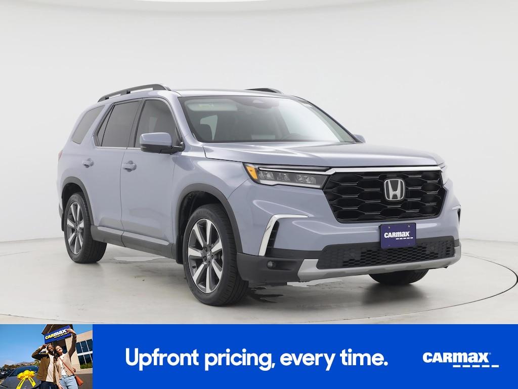 used 2025 Honda Pilot car, priced at $41,998
