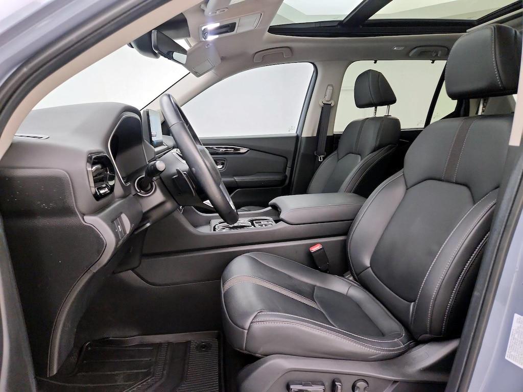 used 2025 Honda Pilot car, priced at $41,998