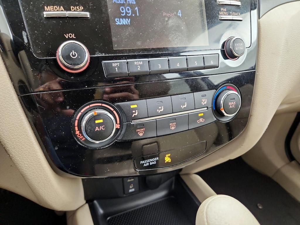 used 2015 Nissan Rogue car, priced at $12,998