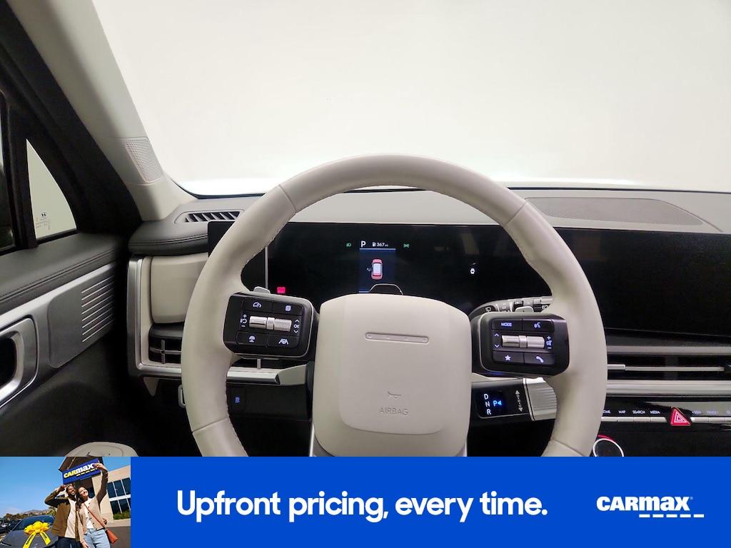 used 2024 Hyundai Santa Fe car, priced at $30,998