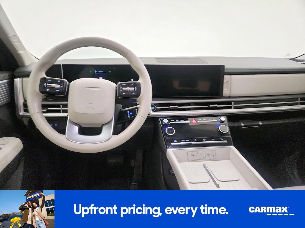 used 2024 Hyundai Santa Fe car, priced at $30,998