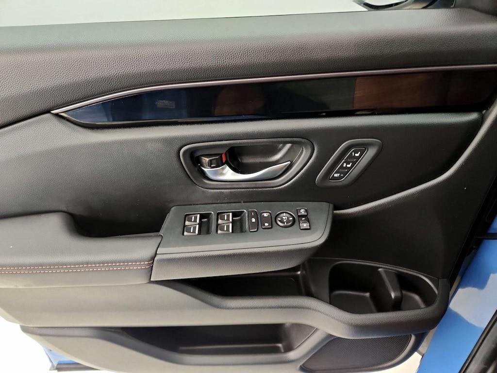 used 2025 Honda Pilot car, priced at $40,998