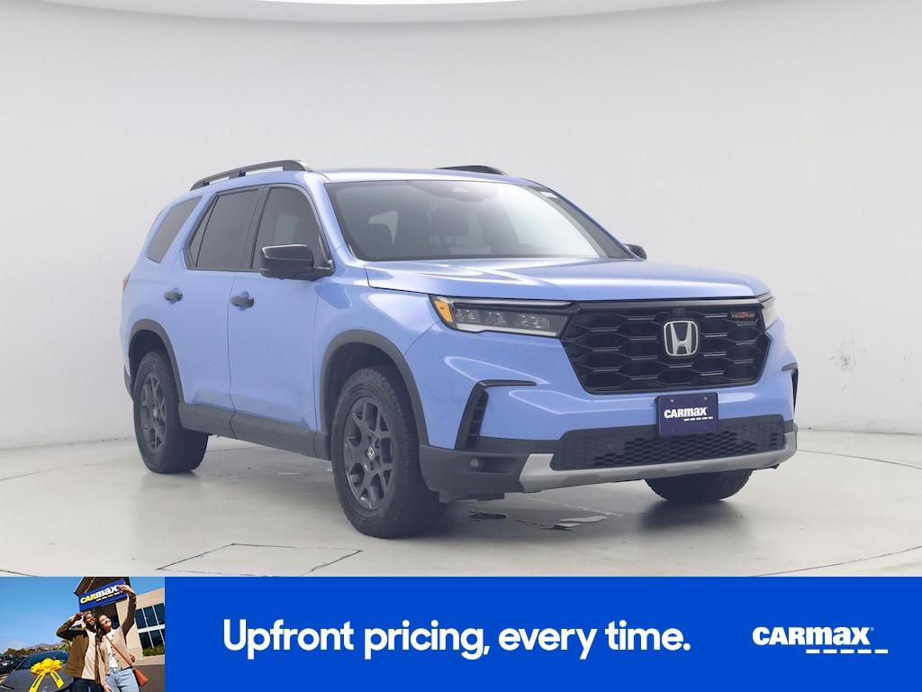 used 2025 Honda Pilot car, priced at $40,998