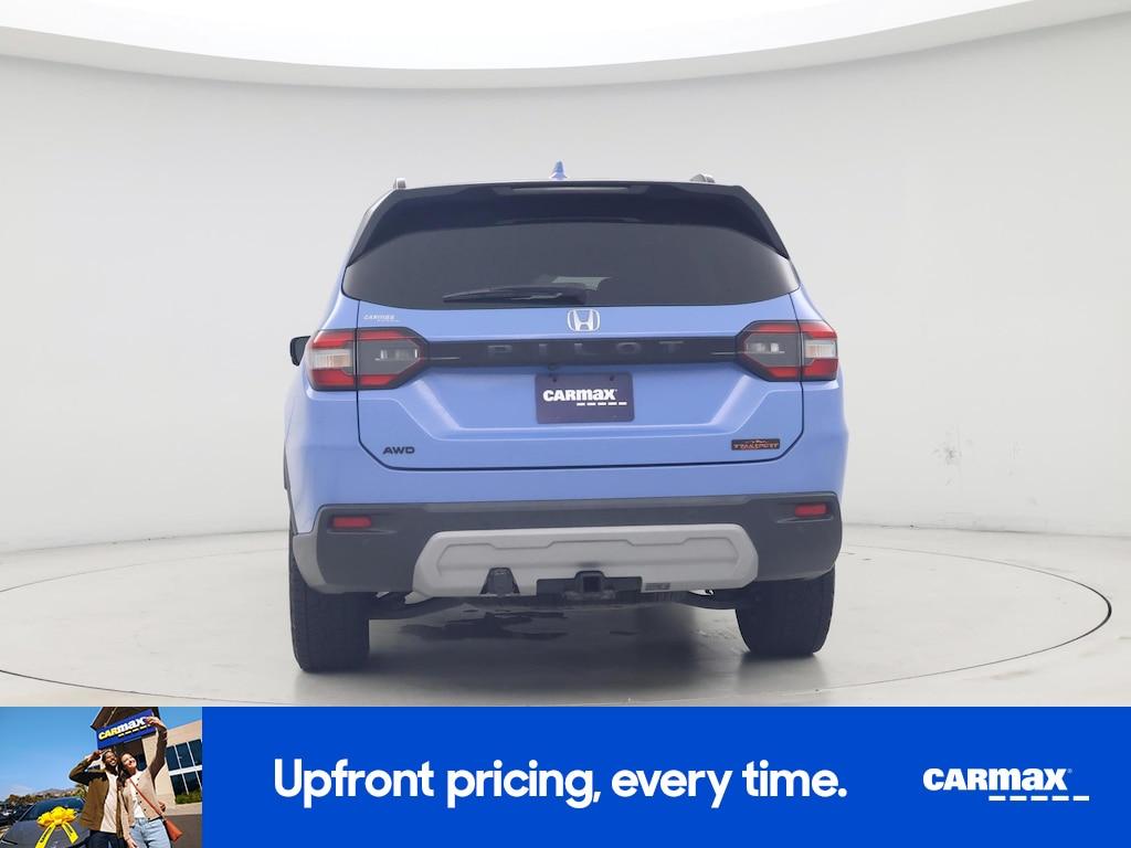 used 2025 Honda Pilot car, priced at $40,998