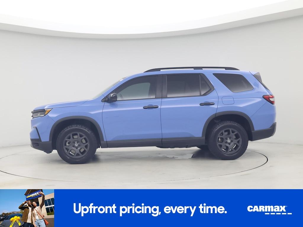 used 2025 Honda Pilot car, priced at $40,998