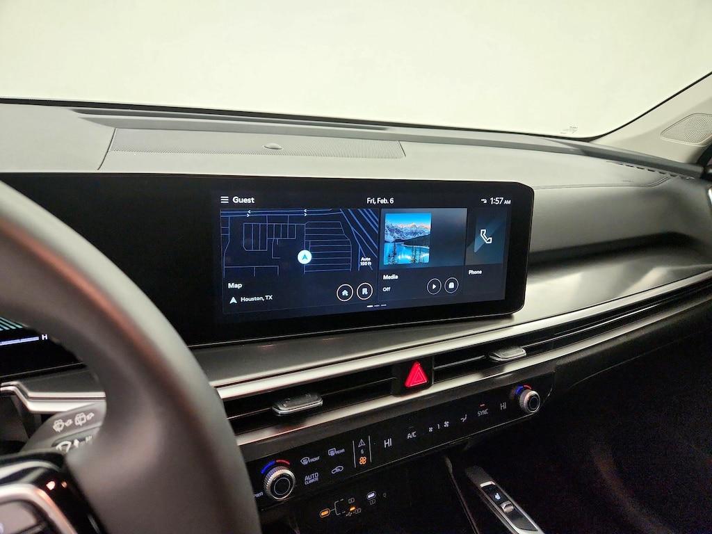 used 2025 Kia Sorento car, priced at $32,998