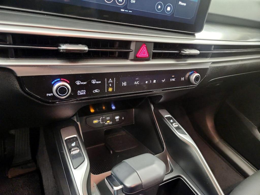 used 2025 Kia Sorento car, priced at $32,998