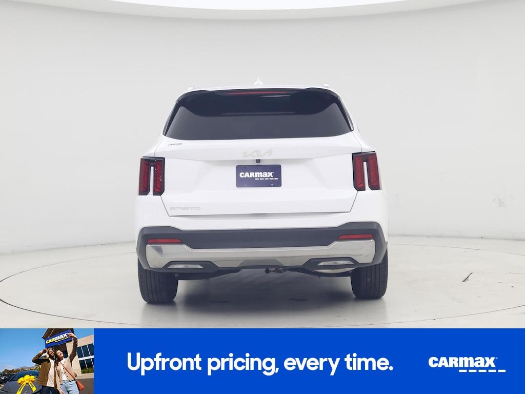 used 2025 Kia Sorento car, priced at $32,998