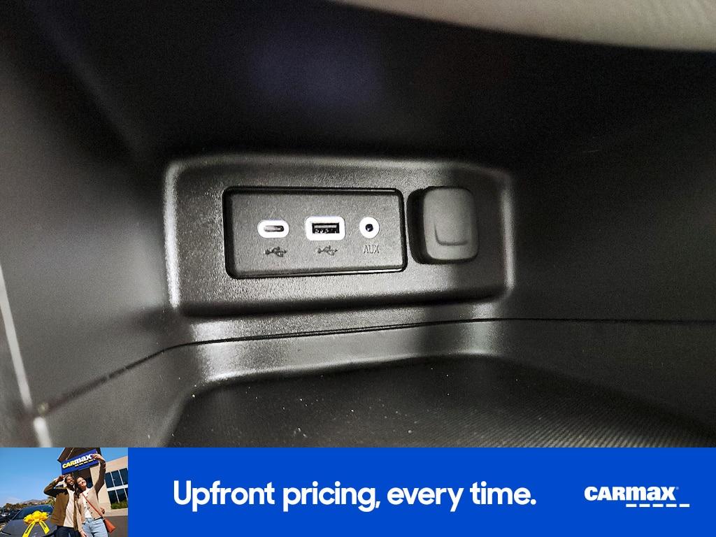 used 2024 Chevrolet Equinox car, priced at $21,998