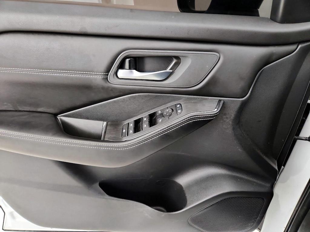 used 2024 Nissan Rogue car, priced at $23,998