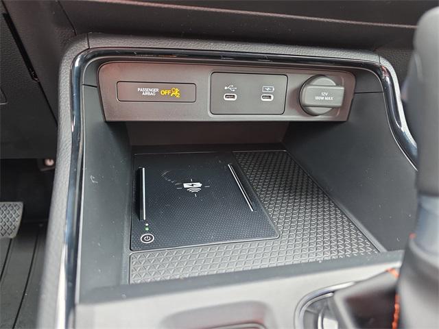 new 2026 Honda CR-V Hybrid car, priced at $40,175