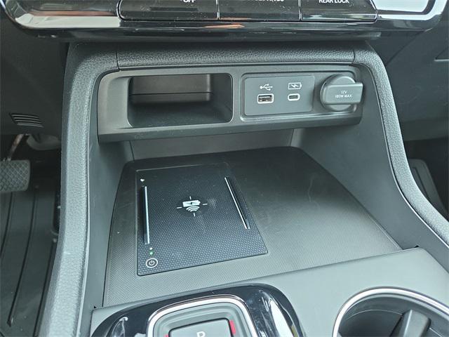 new 2025 Honda Pilot car, priced at $48,028