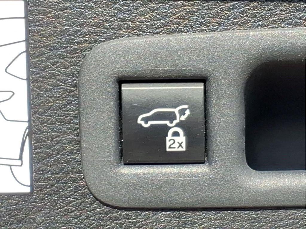 used 2023 Toyota Sienna car, priced at $41,500