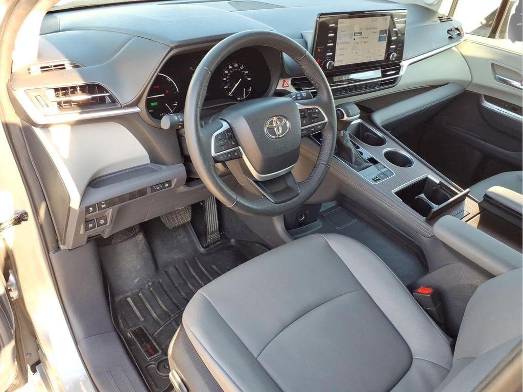 used 2023 Toyota Sienna car, priced at $41,500