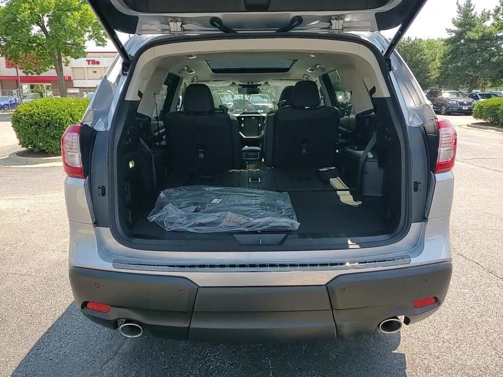 new 2025 Subaru Ascent car, priced at $51,198