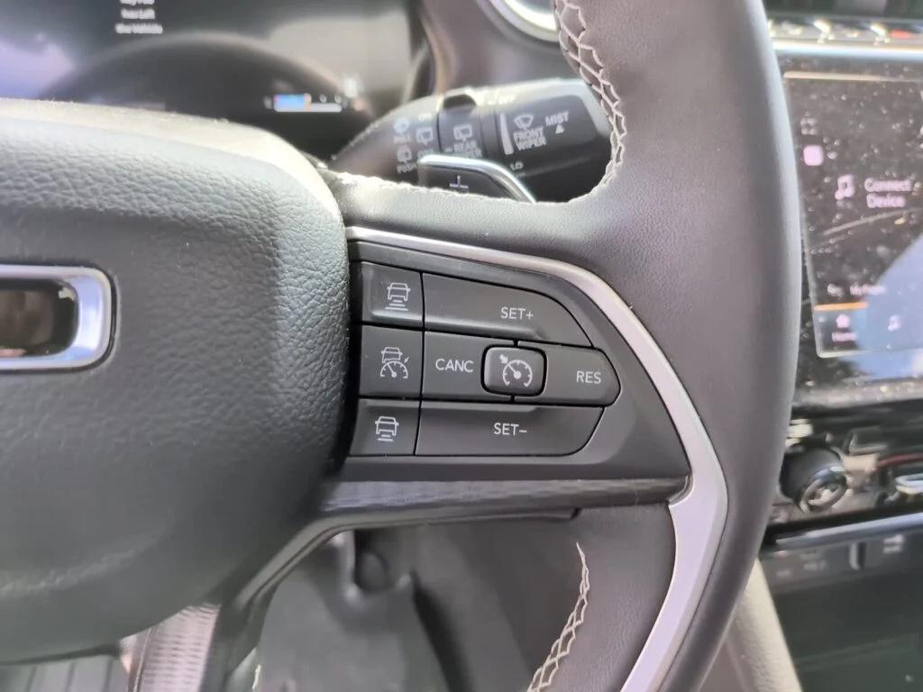 used 2024 Jeep Grand Cherokee L car, priced at $30,539