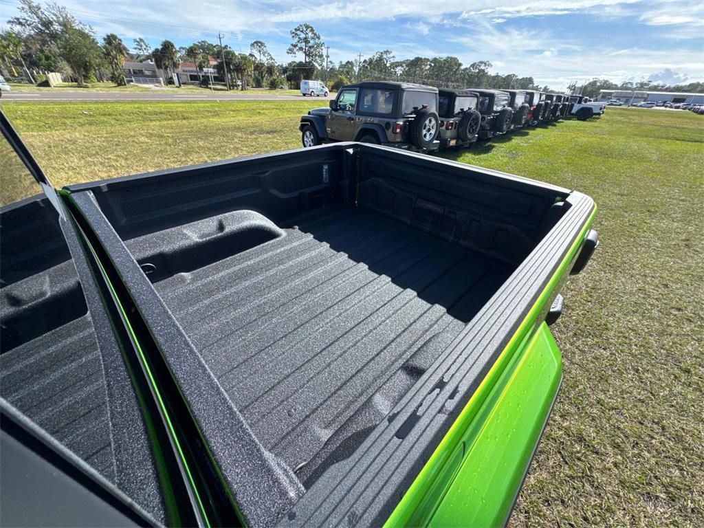 new 2026 Jeep Gladiator car, priced at $51,640