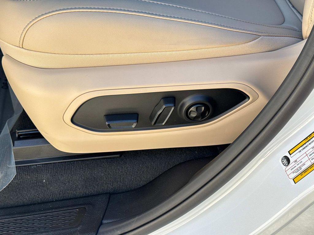 new 2026 Jeep Grand Cherokee car, priced at $48,610