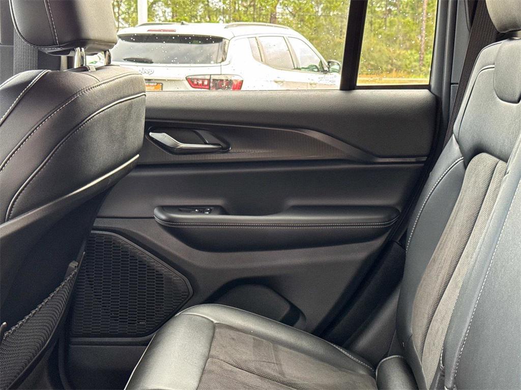 used 2025 Jeep Grand Cherokee car, priced at $35,444