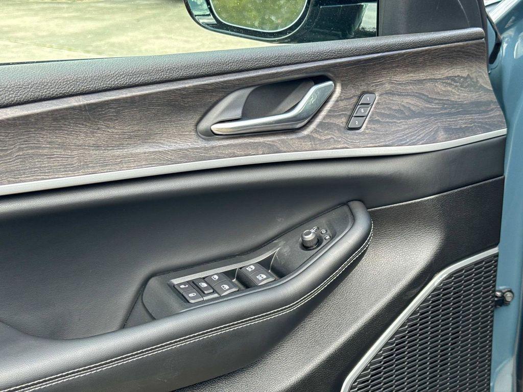 new 2026 Jeep Grand Cherokee car, priced at $53,550